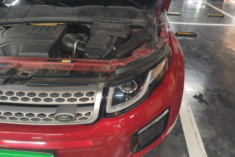 Used Land Rover Range Evoque 2018 240 PS SE Smart Brilliance Edition Engine Bay Left