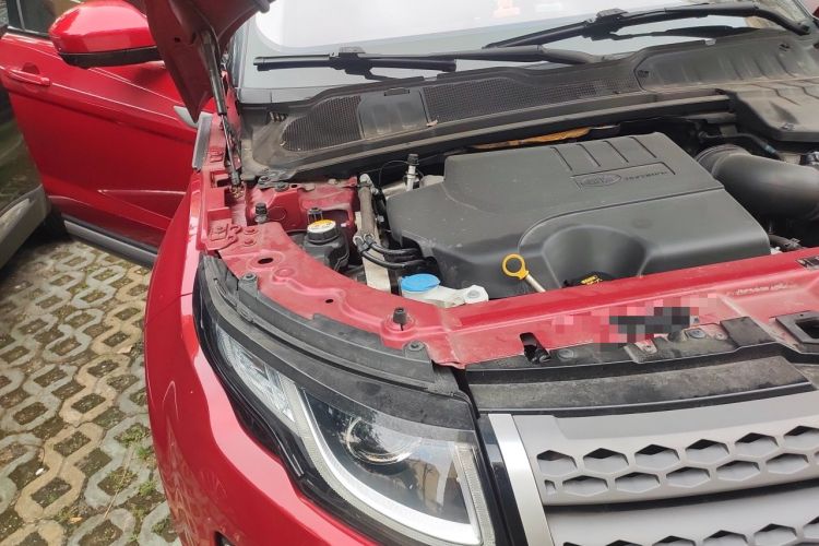 Used Land Rover Range Evoque 2018 240 PS SE Smart Brilliance Edition Engine Bay Right