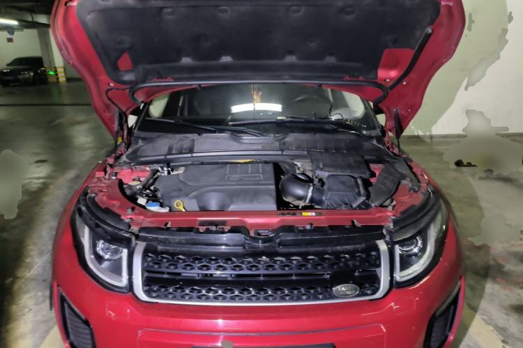 Used Land Rover Range Evoque 2018 240 PS SE DYNAMIC Smart Edition Engine Bay