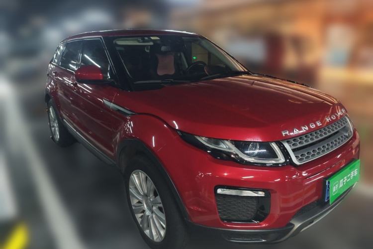 Used Land Rover Range Evoque 2018 240 PS SE Smart Brilliance Edition Front Right 45 Deg