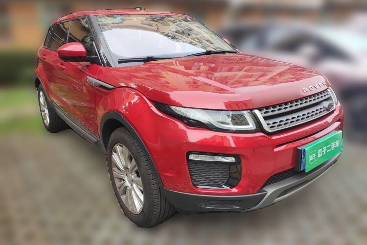 Used Land Rover Range Evoque 2018 240 PS SE Smart Brilliance Edition Front Right 45 Deg