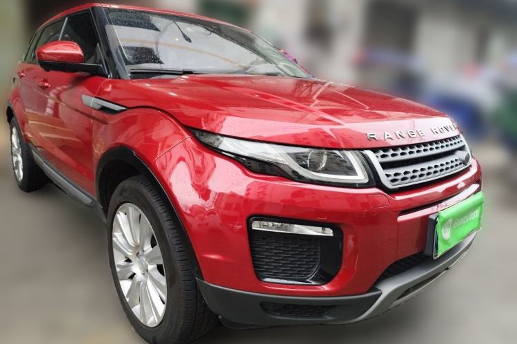 Used Land Rover Range Evoque 2018 240 PS SE Smart Brilliance Edition Front Right 45 Deg