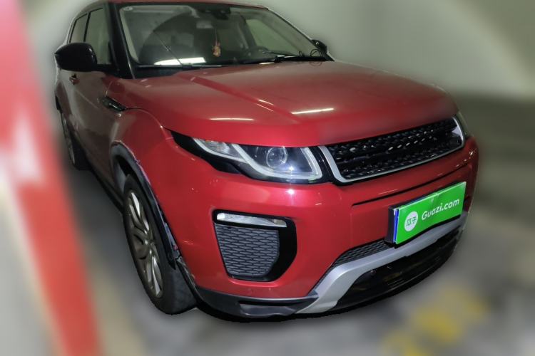 Used Land Rover Range Evoque 2018 240 PS SE DYNAMIC Smart Edition Front Right 45 Deg