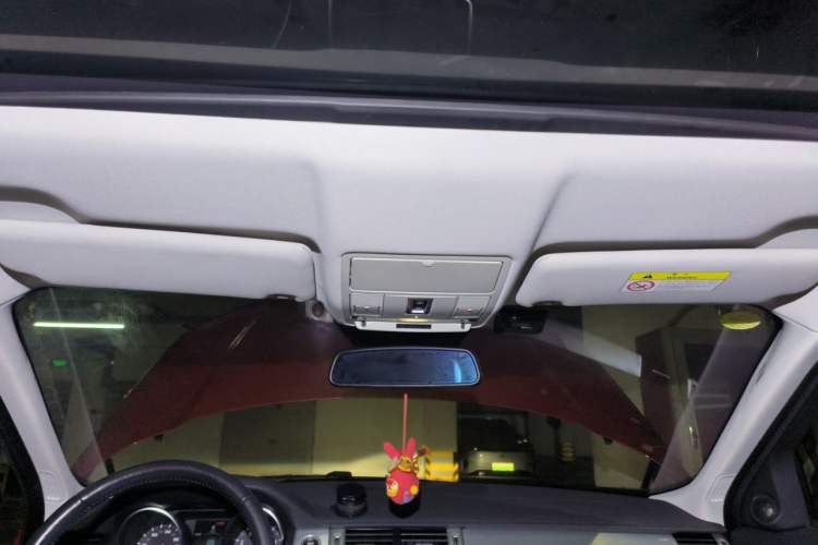 Used Land Rover Range Evoque 2018 240 PS SE DYNAMIC Smart Edition Headliner