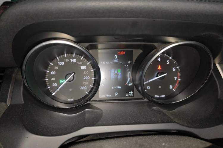 Used Land Rover Range Evoque 2018 240 PS SE Smart Brilliance Edition Instrument Cluster