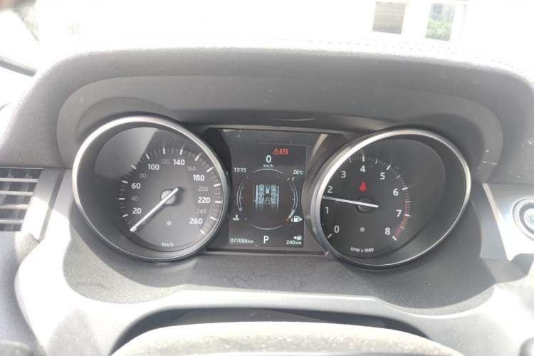 Used Land Rover Range Evoque 2018 240 PS SE Smart Brilliance Edition Instrument Cluster