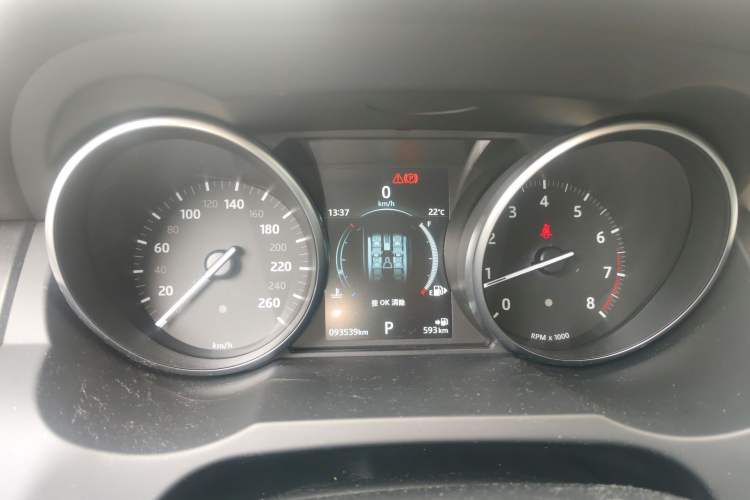 Used Land Rover Range Evoque 2018 240 PS SE DYNAMIC Smart Edition Instrument Cluster