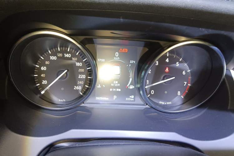 Used Land Rover Range Evoque 2018 240 PS SE Smart Brilliance Edition Instrument Cluster