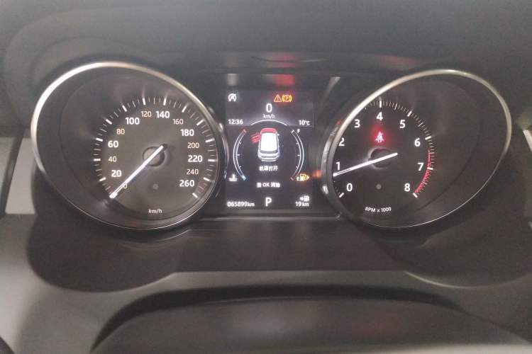 Used Land Rover Range Evoque 2018 240 PS SE Smart Brilliance Edition Instrument Cluster
