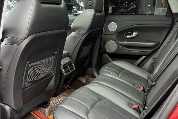 Used Land Rover Range Evoque 2018 240 PS SE Smart Brilliance Edition Interior 3