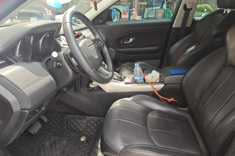 Used Land Rover Range Evoque 2018 240PS PURE Style Edition Left Front Seat