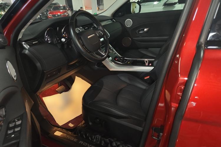 Used Land Rover Range Evoque 2018 240 PS SE Smart Brilliance Edition Left Front Seat