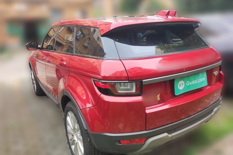 Used Land Rover Range Evoque 2018 240 PS SE Smart Brilliance Edition Rear Left 45 Deg