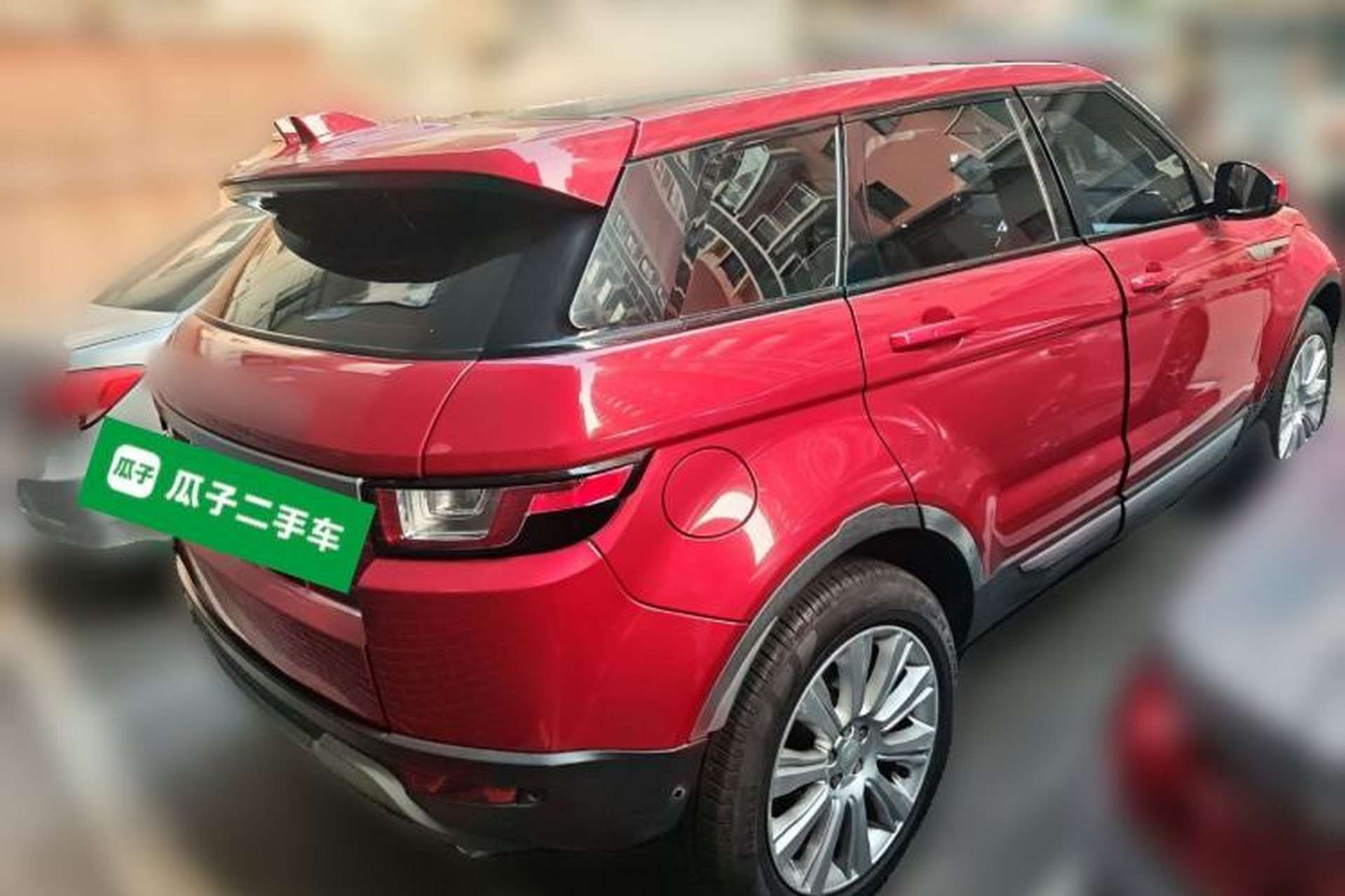 Used Land Rover Range Evoque 2018 240 PS SE Smart Brilliance Edition Rear Right 45 Deg