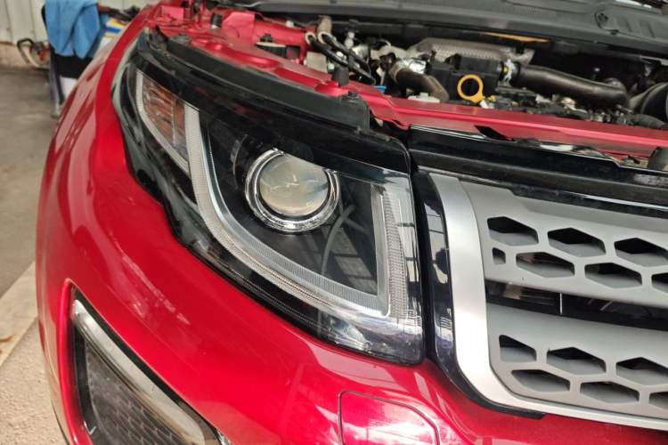 Used Land Rover Range Evoque 2018 240 PS SE Smart Brilliance Edition Right Front Headlight