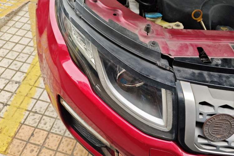 Used Land Rover Range Evoque 2018 240 PS SE Smart Brilliance Edition Right Front Headlight
