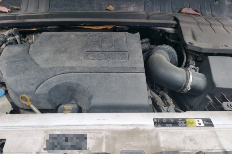 Used Land Rover Range Evoque 2018 240 PS SE DYNAMIC Smart Edition Engine Bay