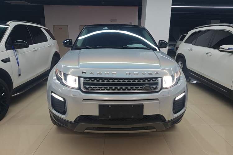 Used Land Rover Range Evoque 2018 240 PS SE Smart Brilliance Edition Front