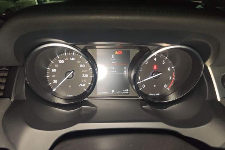 Used Land Rover Range Evoque 2018 240 PS SE Smart Brilliance Edition Instrument Cluster