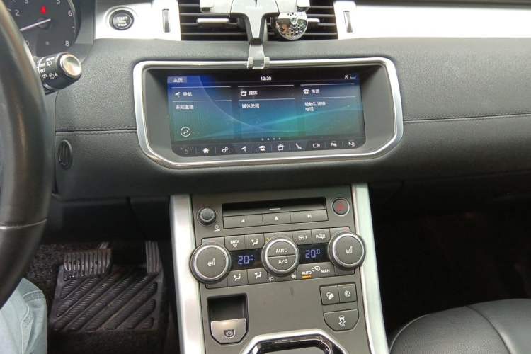 Used Land Rover Range Evoque 2018 240 PS SE Smart Brilliance Edition Audio And AC Panel