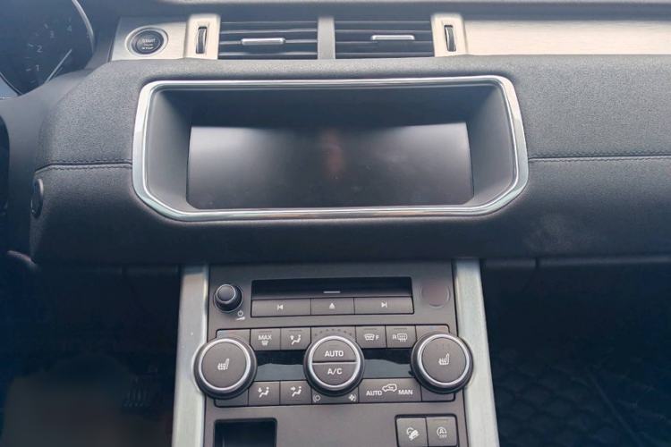 Used Land Rover Range Evoque 2018 240 PS SE Smart Brilliance Edition Audio And AC Panel