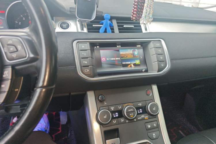Used Land Rover Range Evoque 2018 200PS PURE New Fashion Edition Audio And AC Panel