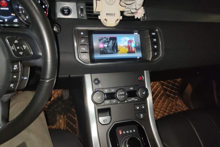 Used Land Rover Range Evoque 2018 200PS PURE New Fashion Edition Audio And AC Panel