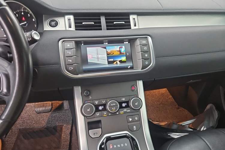 Used Land Rover Range Evoque 2018 240PS PURE Style Edition Audio And AC Panel