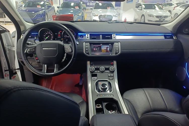Used Land Rover Range Evoque 2018 200PS PURE New Fashion Edition Center Console