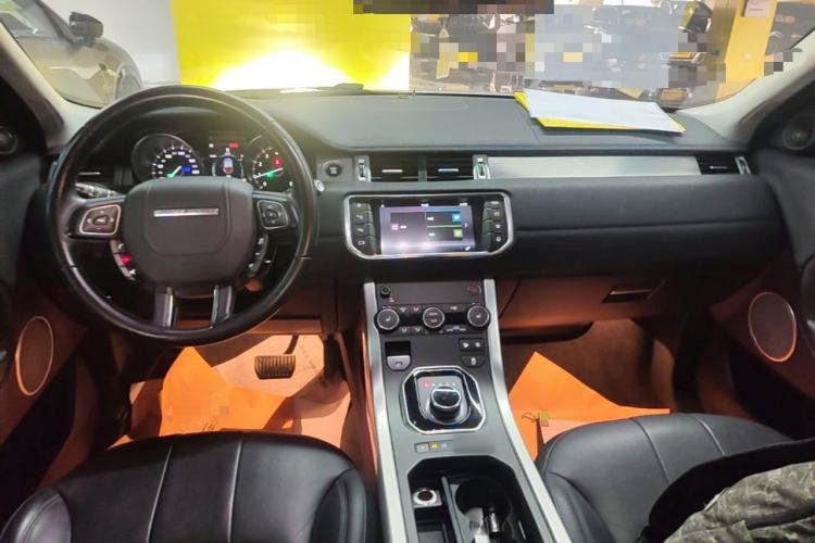 Used Land Rover Range Evoque 2018 240PS PURE Style Edition Center Console