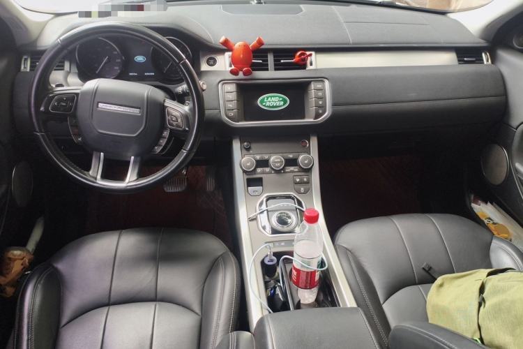 Used Land Rover Range Evoque 2018 240PS PURE Style Edition Center Console