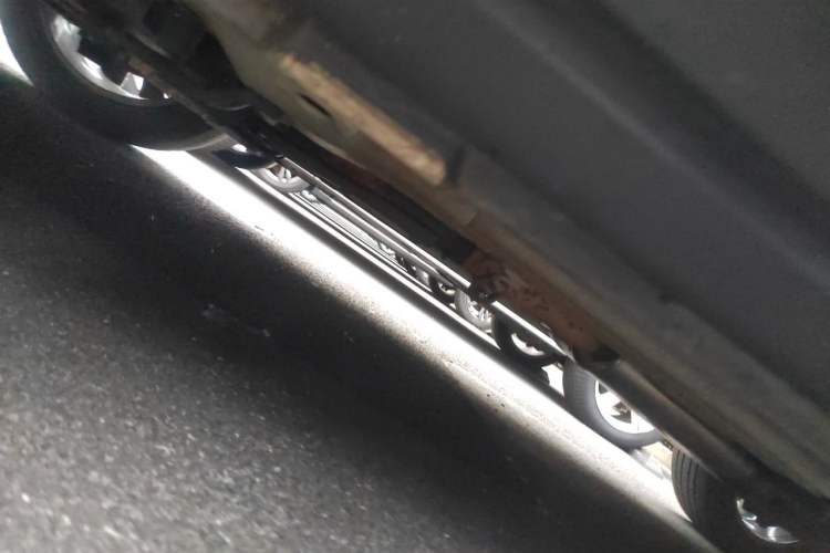 Used Land Rover Range Evoque 2018 240 PS SE Smart Brilliance Edition Chassis Front Left