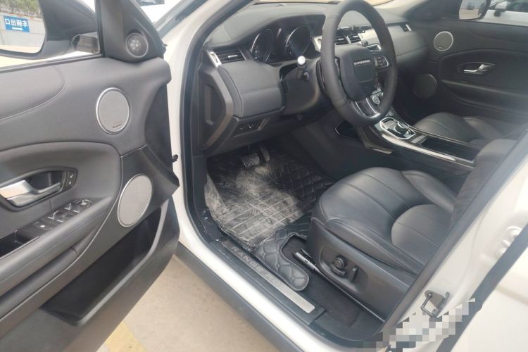 Used Land Rover Range Evoque 2018 240 PS SE Smart Brilliance Edition Driver Seat