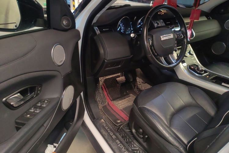 Used Land Rover Range Evoque 2018 240 PS SE Smart Brilliance Edition Driver Seat