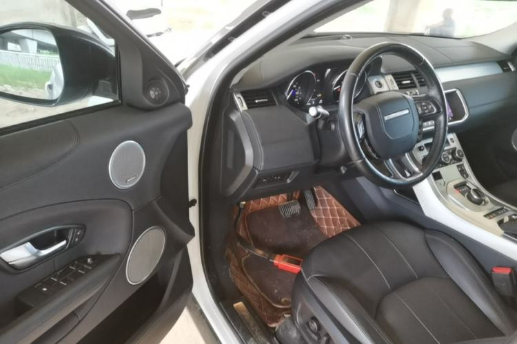 Used Land Rover Range Evoque 2018 240 PS SE Smart Brilliance Edition Driver Seat