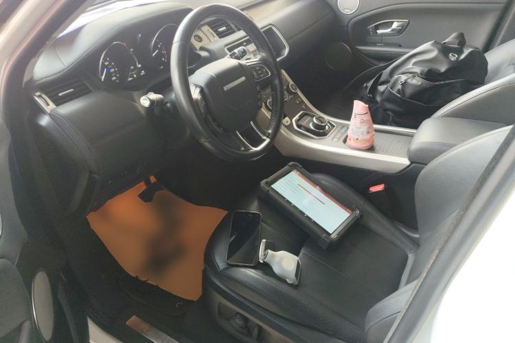 Used Land Rover Range Evoque 2018 240 PS SE Smart Brilliance Edition Driver Seat