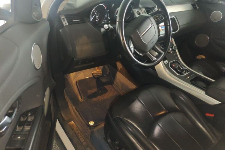 Used Land Rover Range Evoque 2018 240 PS SE Smart Brilliance Edition Driver Seat