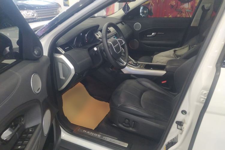 Used Land Rover Range Evoque 2018 240 PS SE DYNAMIC Smart Edition Driver Seat