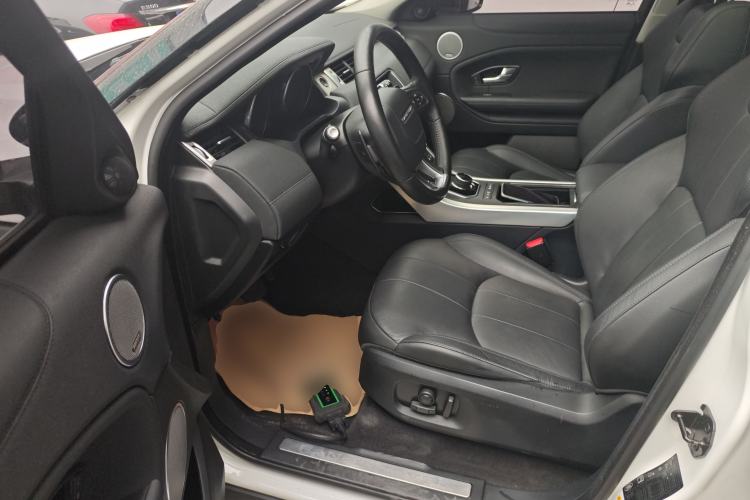 Used Land Rover Range Evoque 2018 240 PS SE Smart Brilliance Edition Driver Seat
