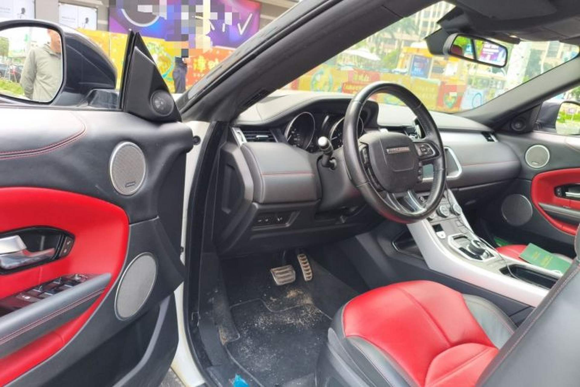 Used Land Rover Range Evoque 2018 240 PS HSE DYNAMIC Convertible Driver Seat