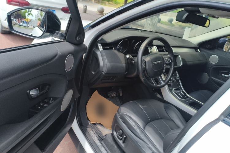 Used Land Rover Range Evoque 2018 240 PS SE Smart Brilliance Edition Driver Seat