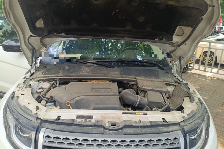 Used Land Rover Range Evoque 2018 240 PS SE Smart Brilliance Edition Engine Bay