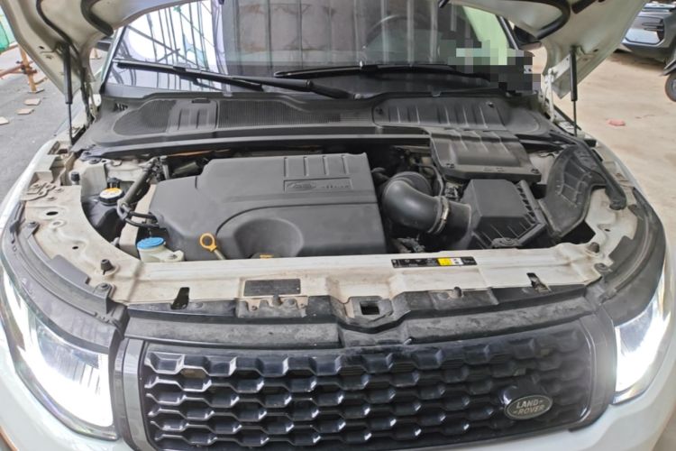 Used Land Rover Range Evoque 2018 240 PS HSE DYNAMIC All-Wheel Drive Edition Engine Bay