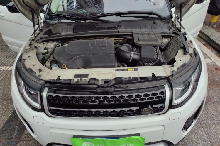 Used Land Rover Range Evoque 2018 240 PS SE DYNAMIC Smart Edition Engine Bay