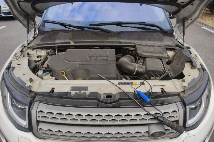 Used Land Rover Range Evoque 2018 240PS PURE Style Edition Engine Bay