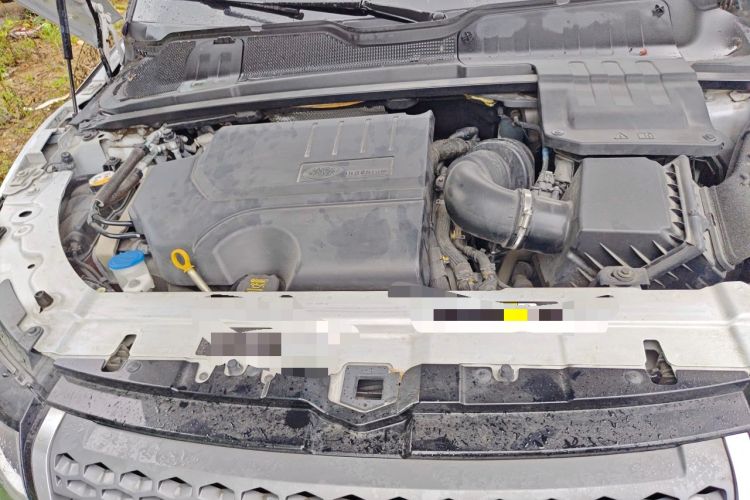 Used Land Rover Range Evoque 2018 240 PS SE Smart Brilliance Edition Engine Bay