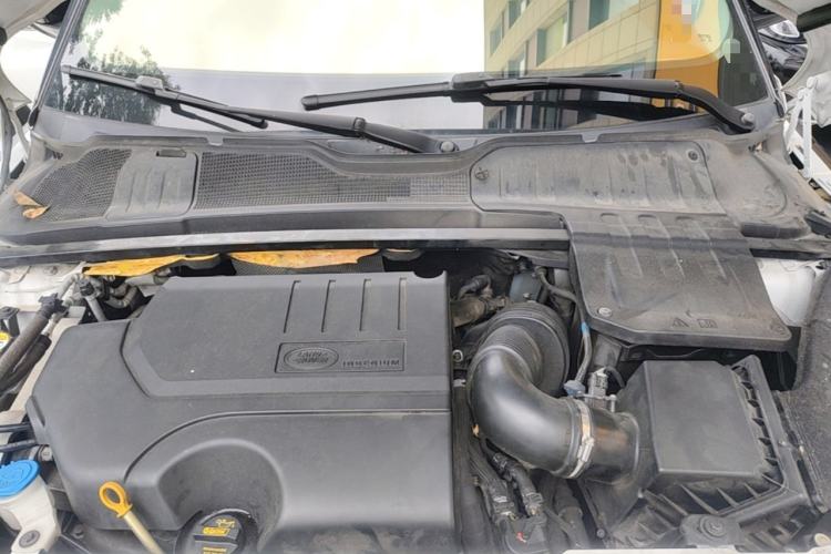 Used Land Rover Range Evoque 2018 240 PS SE DYNAMIC Smart Edition Engine Bay