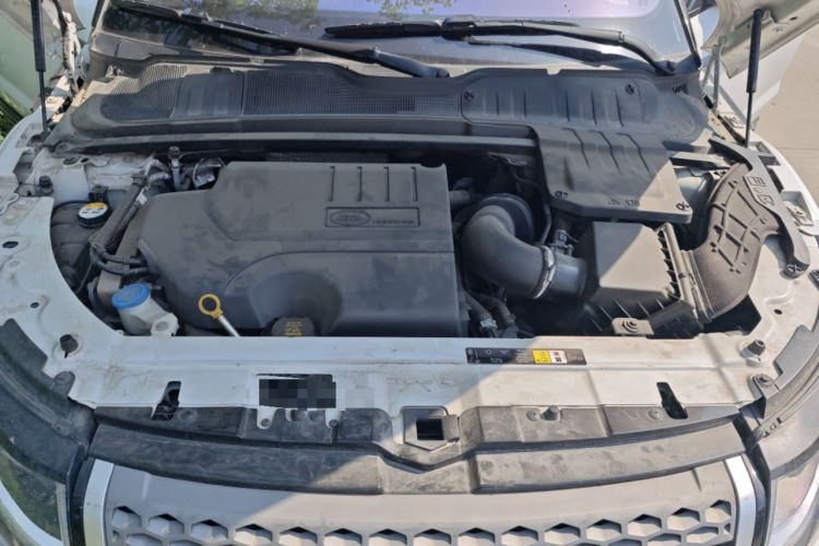 Used Land Rover Range Evoque 2018 240 PS SE Smart Brilliance Edition Engine Bay