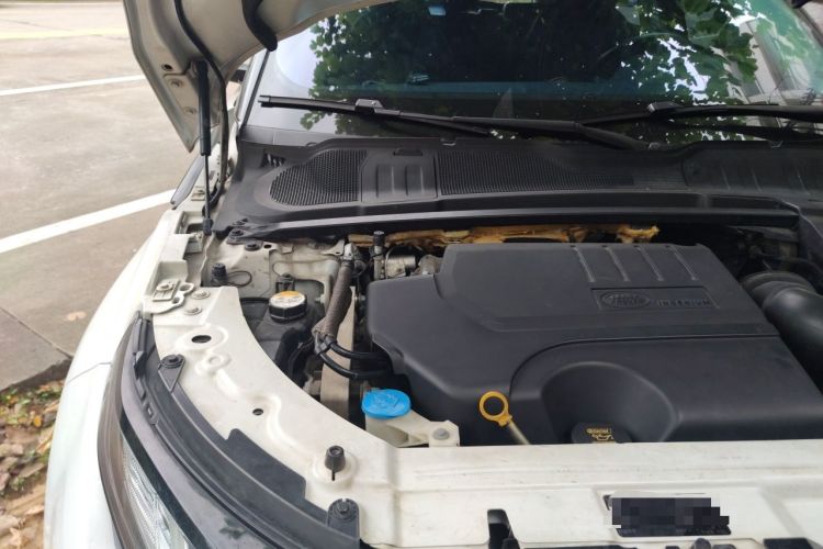Used Land Rover Range Evoque 2018 240PS PURE Style Edition Engine Bay Right