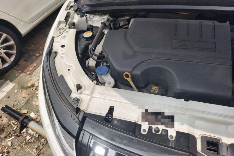 Used Land Rover Range Evoque 2018 240PS PURE Style Edition Engine Bay Right